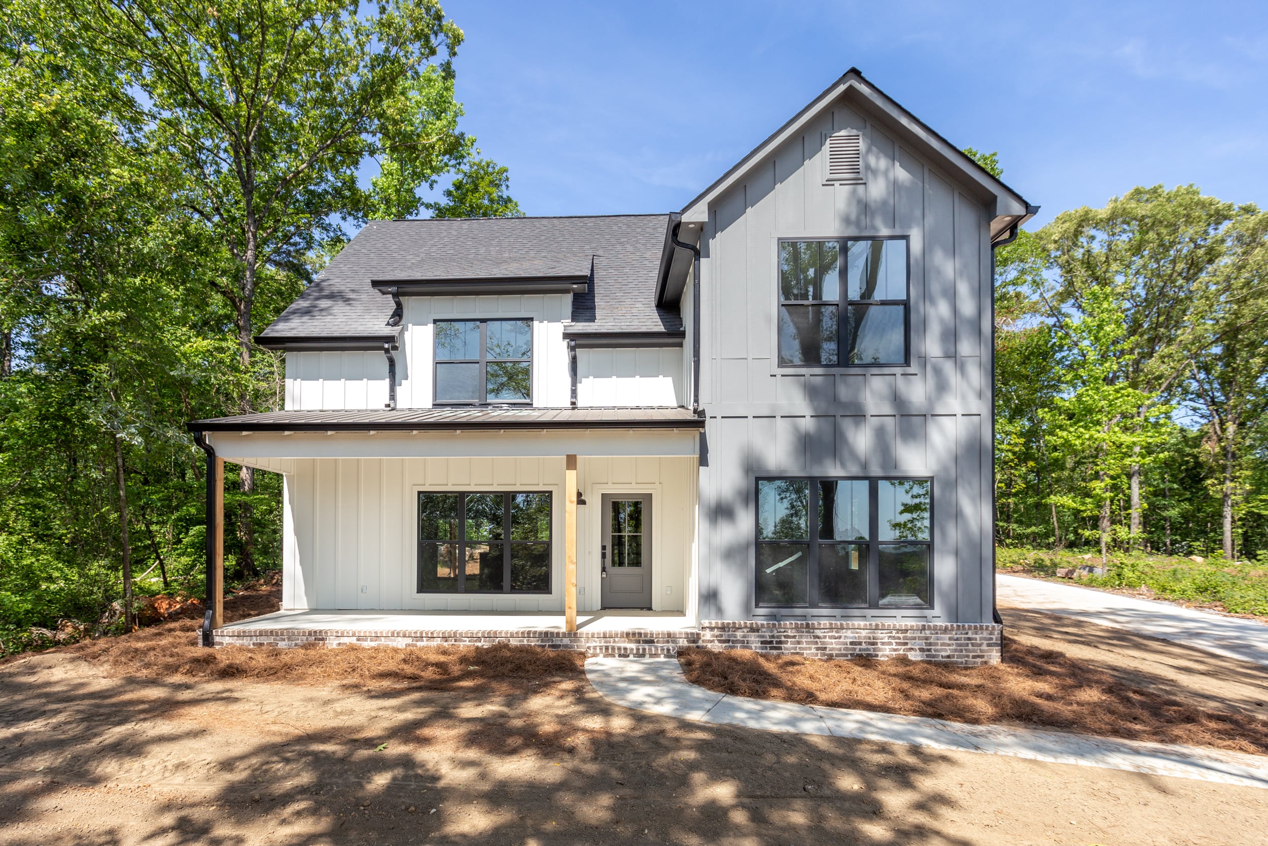 Custom Waterstone Homes residence on Lakeview Crest Drive in Pell City, AL